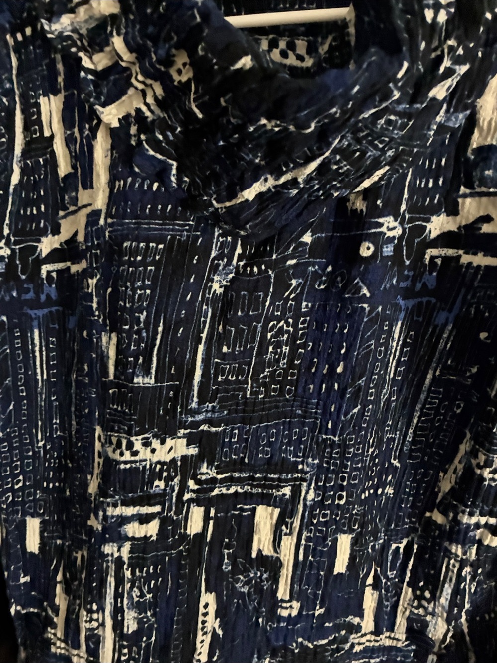 Habitat Navy and White Abstract Print Blouse , Size S excellent condition